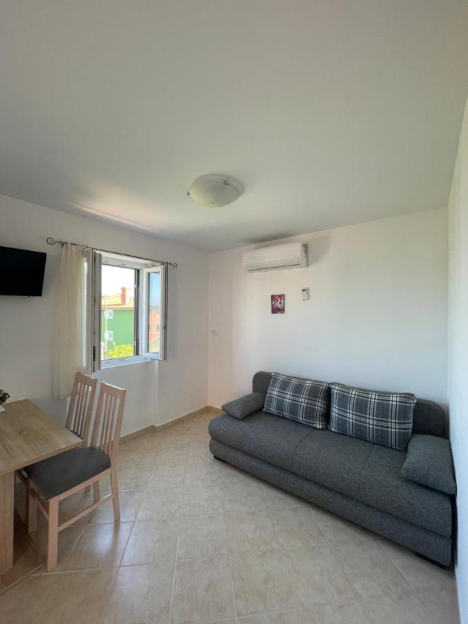 Oaza Apartment Nerezine Luaran gambar